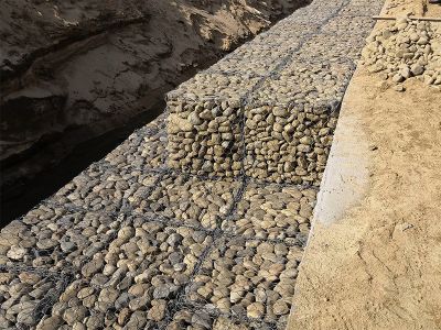 格賓護坡應用于烏海湖右岸岸線綜合整治工程